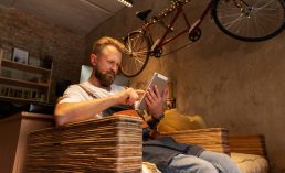 Why Reading Physical Books Still Matters in the Digital Age